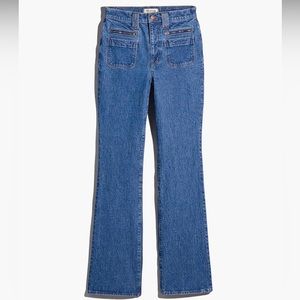 The perfect vintage Madewell flare jeans- size 28, worn once.